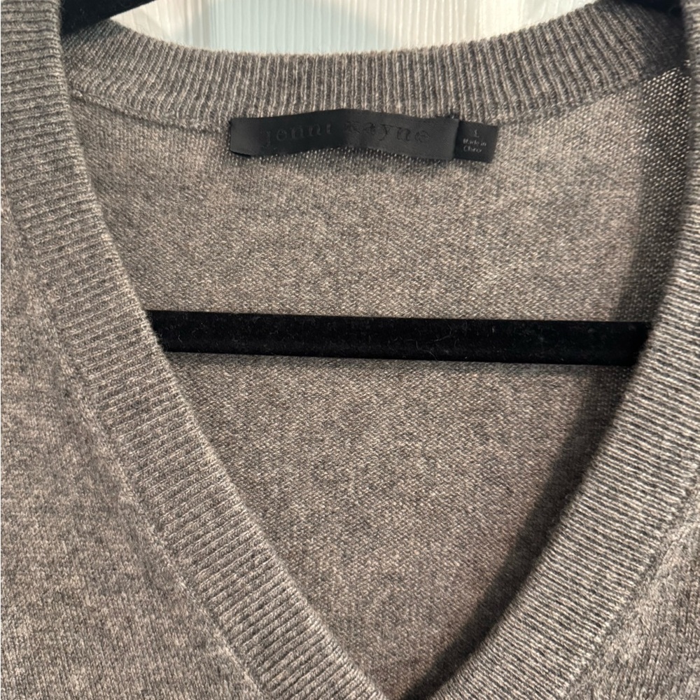 Jenni Kayne Flynn Cashmere Sweater - Picture 2 of 4